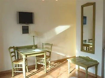 Hoteliere La Pinede Bleue *