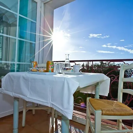 Hoteliere La Pinede Bleue